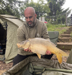 Peg 1, mirror carp, unknown weight