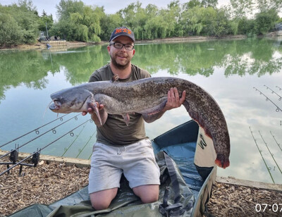 Peg 3, grey catfish, weight 48lb